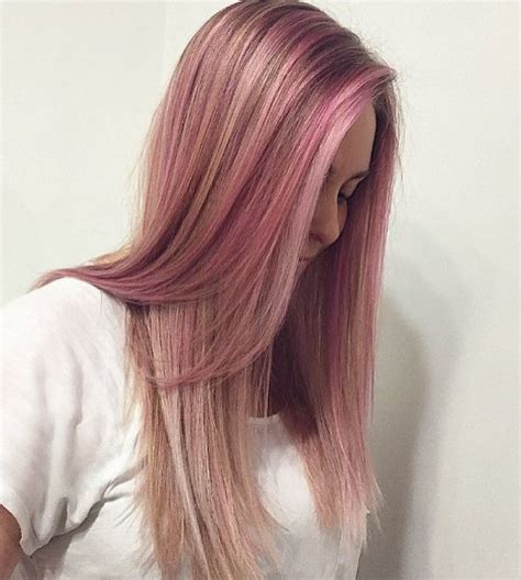 Trendy woman hairs kare bright pink colors. 40 Pink Hairstyles: Pastel Colors, Pink Highlights, Blonde ...