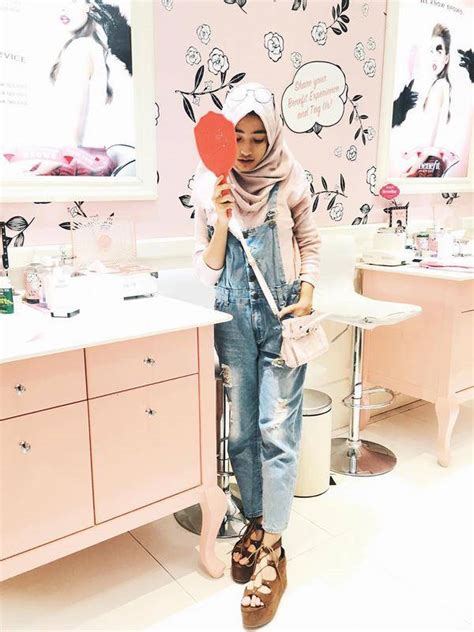 Gaya Hijabers Ini Bisa Kamu Tiru Untuk Kondangan My Xxx Hot Girl