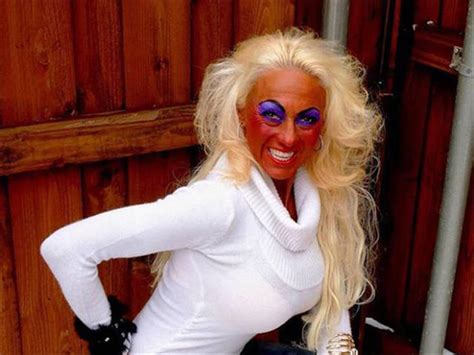 Its Officially Fake Tan Season Just In Time For Halloween 10 Pics