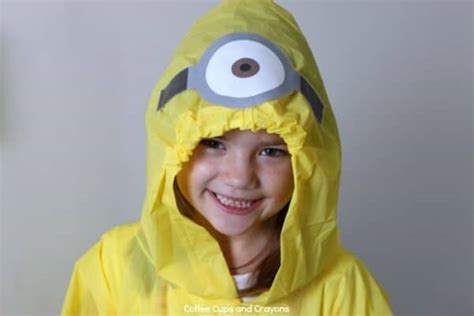 Diy Minion Poncho Craft Coffee Cups And Crayons