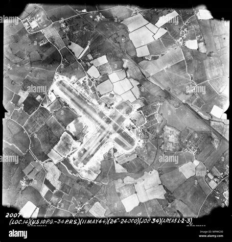 Wartime Airfield Black And White Stock Photos And Images Alamy