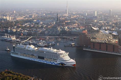 Aida Cruises Sponsors Port Of Hamburg Anniversary