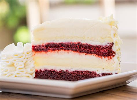 The 1 Healthiest Dessert At The Cheesecake Factory Dietitian Says