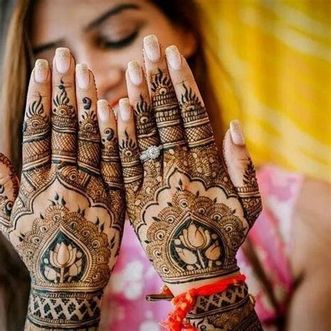 20 Most Beautiful And Remarkable Henna Designs For Women Latest