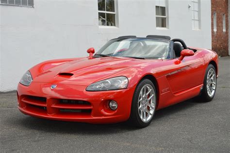 2003 Dodge Viper Mutual Enterprises Inc