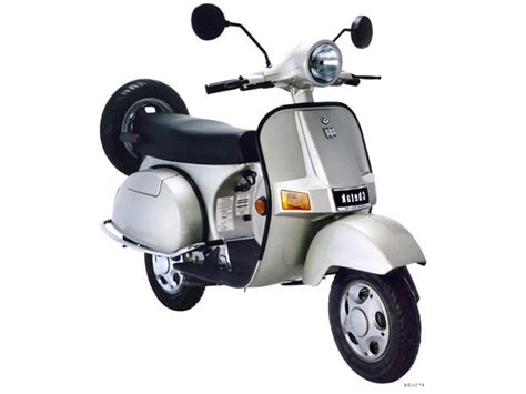 The chetak is named after chetak, the legendary horse of indian warrior maharana pratap. Bajaj Chetak - JungleKey.in Image