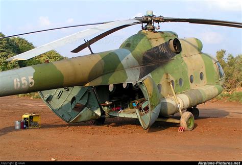 Repost due to bad pictures in old post. 655 - Poland - Army Mil Mi-8 at Babylon | Photo ID 137162 | Airplane-Pictures.net