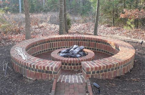 Pin By Veronica Callaghan On Garden Pathsfirepits Brick Fire Pit
