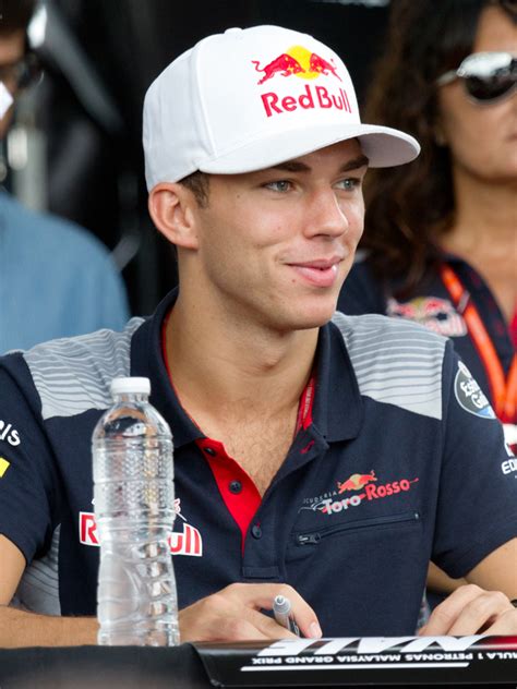 It's pierre gasly's first vlog for toro rosso, where he recaps his first two races back with the team. File:Pierre Gasly 2017 Malaysia.jpg - Wikimedia Commons