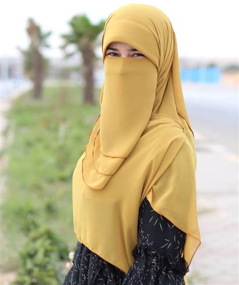 وره 6×4 😂😂😂🤚 Arab Girls Hijab Girl Hijab Modern Hijab Fashion