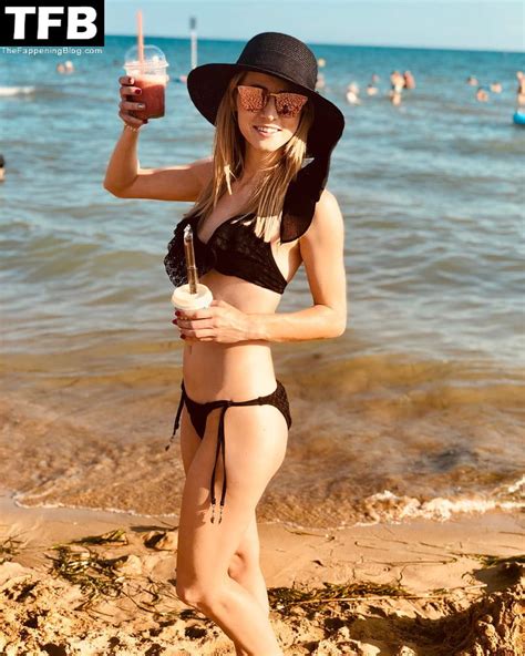Ohne Worte Melissa Naschenweng Begeistert Im Knappen Bikini Und My