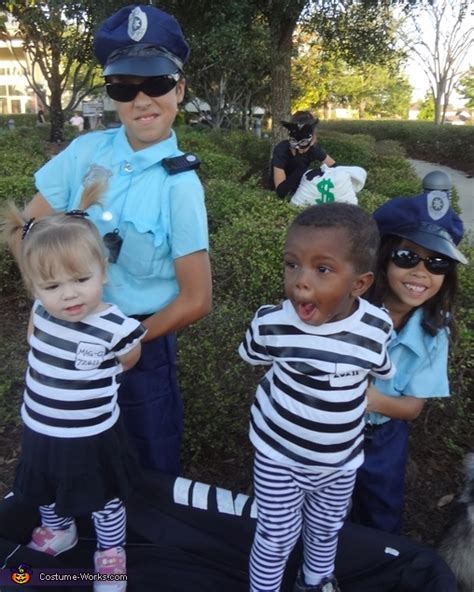 Cops And Robbers Halloween Costumes Photo 25