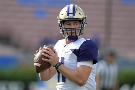 Dots: The Transfer Portal Tango