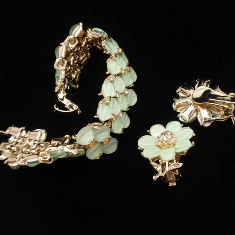 Green Bracelet And Earrings Set With Rhinestones Vintage Kramer World