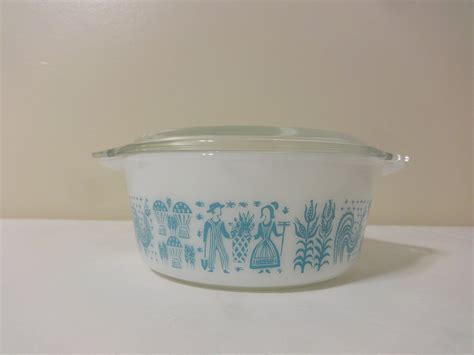 Vintage Pyrex Amish Butterprint Casserole Dish With Lid Etsy
