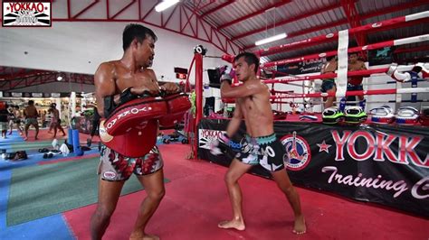 muay thai fighters yokkao manachai yodchai and wuttichai youtube
