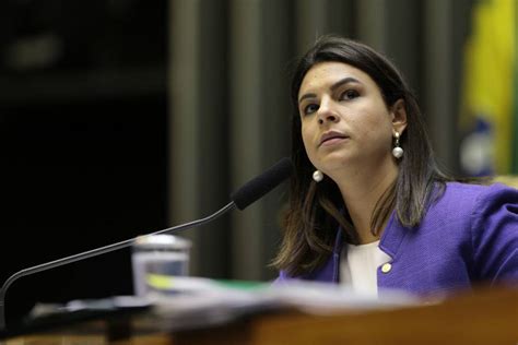 Em Entrevista à Folha Do Sul Deputada Mariana Carvalho Desmente Boato