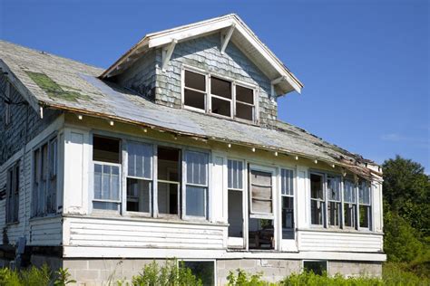 A Guide To Buying A Fixer Upper Home