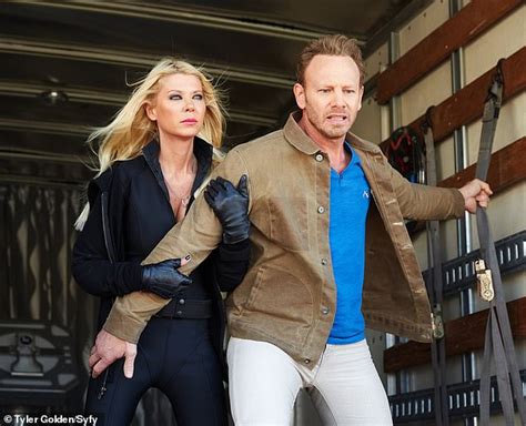 Tara Reid Reverses Course And Drops 100m Lawsuit Against Sharknado Producers Daily Mail Online