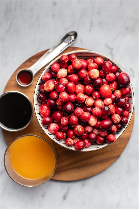 healthy cranberry sauce low sugar vegan frommybowl 1 from my bowl