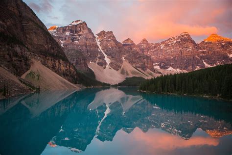 Moraine Lake In Banff National Park Hd Wallpaper Wallpaper Flare