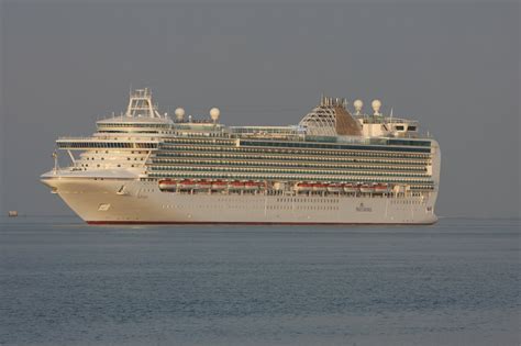 Ships Photo Gallery Azura Pando Cruises Pax3076