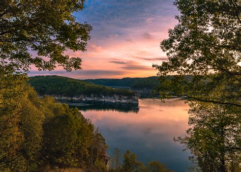 Boating Guide For A Day Trip On Summersville Lake Almost Heaven