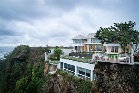 Cliffside Luxury Villa Residence Indonesia The Pinnacle List