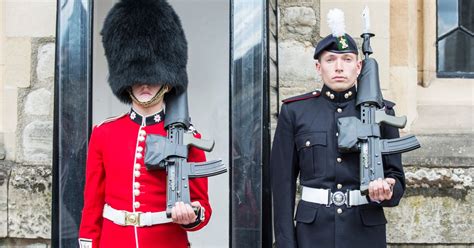Rd Battalion The Royal Welsh Guard Take On The Duties Of Tower Guard Wales Online