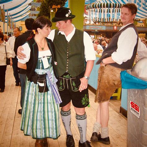 🏰 Munich 🇩🇪 🎡 🍻 🥨 Oktoberfest 🍺 🥨 🎢 👉 🔹 🔹 🔹 Traveldiary Travelpic Germany