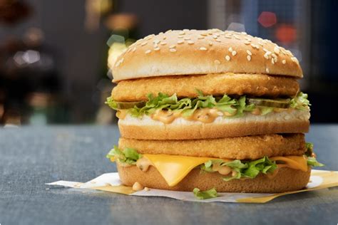 McDonald's Worker Reveals How to Make the Legendary Chicken Big Mac