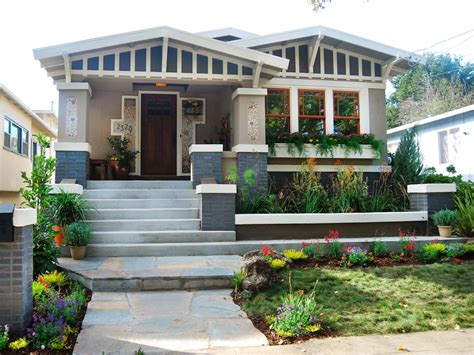 This Colorful Craftsman Home Has Lots Of Curb Appeal With A Beautifully