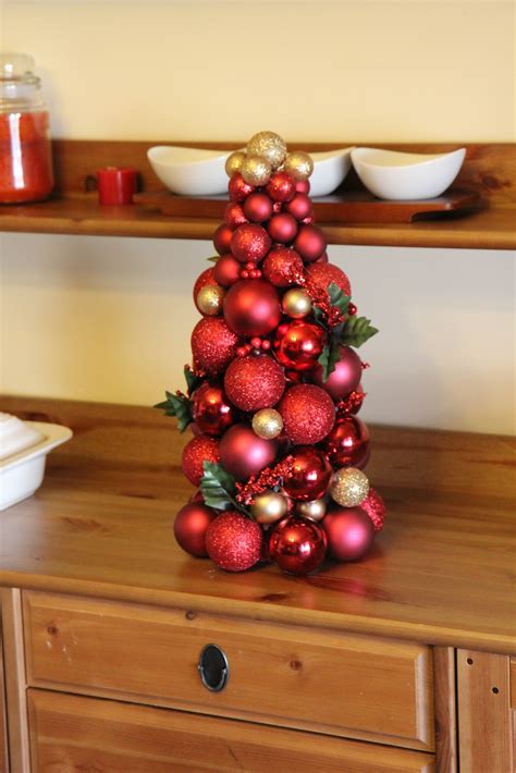 Laura Vitales Blog Diy Ornament Tree