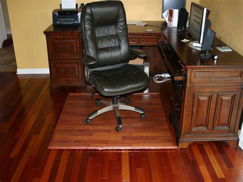 They're slip and scuff resistant and easy to clean. 99+ Corner Desk Chair Mat - Office Furniture for Home ...