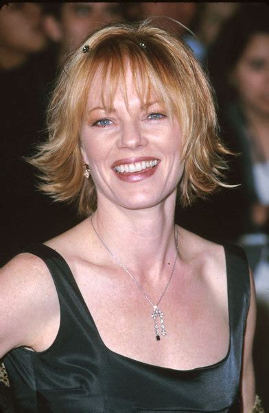 Marg Erin Brockovich March 14 2000 Marg Helgenberger Photo