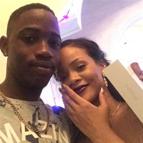 Rihanna S Cousin Shot Dead Singer Mourns On Instagram And Twitter Reacts To Endgunviolence