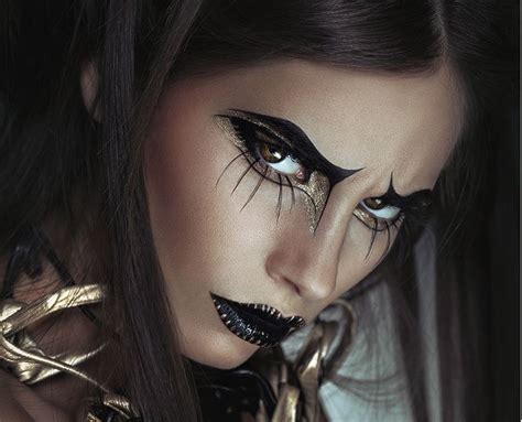 Makeup Artist Creates Amazing Tranformations