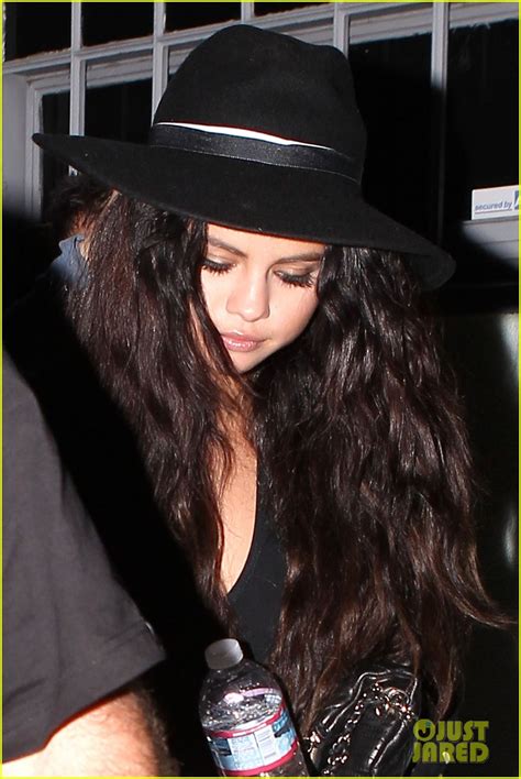 photo selena gomez shares sexy bikini selfie 22 photo 3142356 just jared