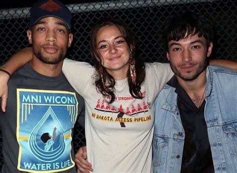 We have no contact with the actress herself, her family or someone close to her. Épinglé par Emilee sur OC face claim: Shailene Woodley ...