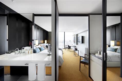 Crown Metropol Melbourne Luxe Twin Bathroom Subway