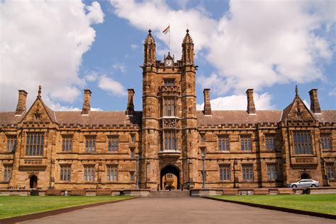 Harry Potter Fans Visiting Australia Confuse University Of Sydney With