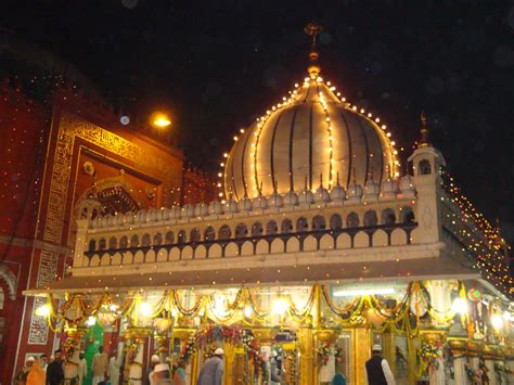 Dargah Hazrat Nizamuddin Aulia Illuminated Dargah Of Great Flickr