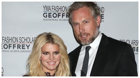 jessica simpson husband jessica simpson spotted on date night with husband 1 month after