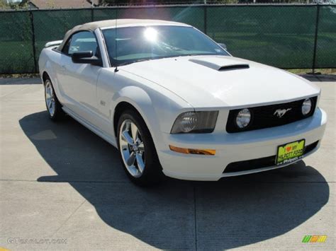 2008 Performance White Ford Mustang Gt Premium Convertible 37225205