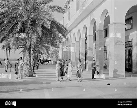 1930 Italians Hi Res Stock Photography And Images Alamy