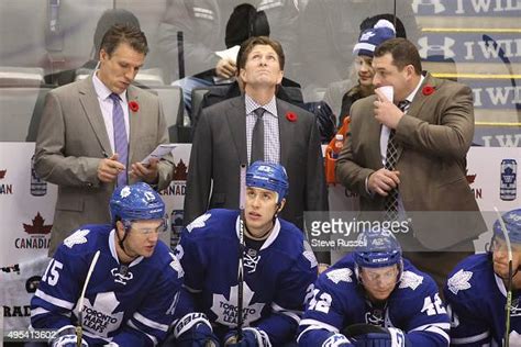 Flanked By Assistant Coaches Jim Hiller And Dj Smith Head Coach News Photo Getty Images