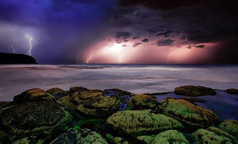 Amazing Nature 10 Mighty Lighting Strikes Over Water