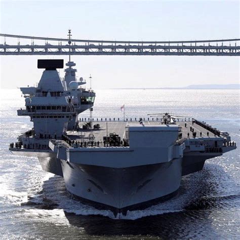 The Uks New Aircraft Carrier Hms Queen Elizabeth Arrived In New York Marking The