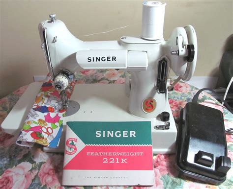 Elaines Creative Works Singer Featherweight Sewing Machines