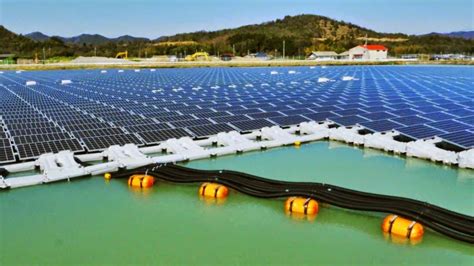 Japans Giant Floating Solar Power Plant